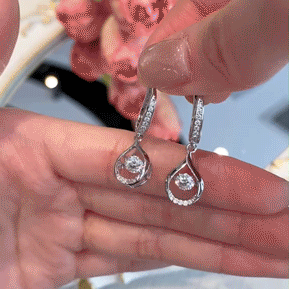 🔥 LAST DAY 90% OFF:1-Carat "Dancing" Moissanite Earrings – The Pure S925 Comfort & Sparkle You Deserve💎